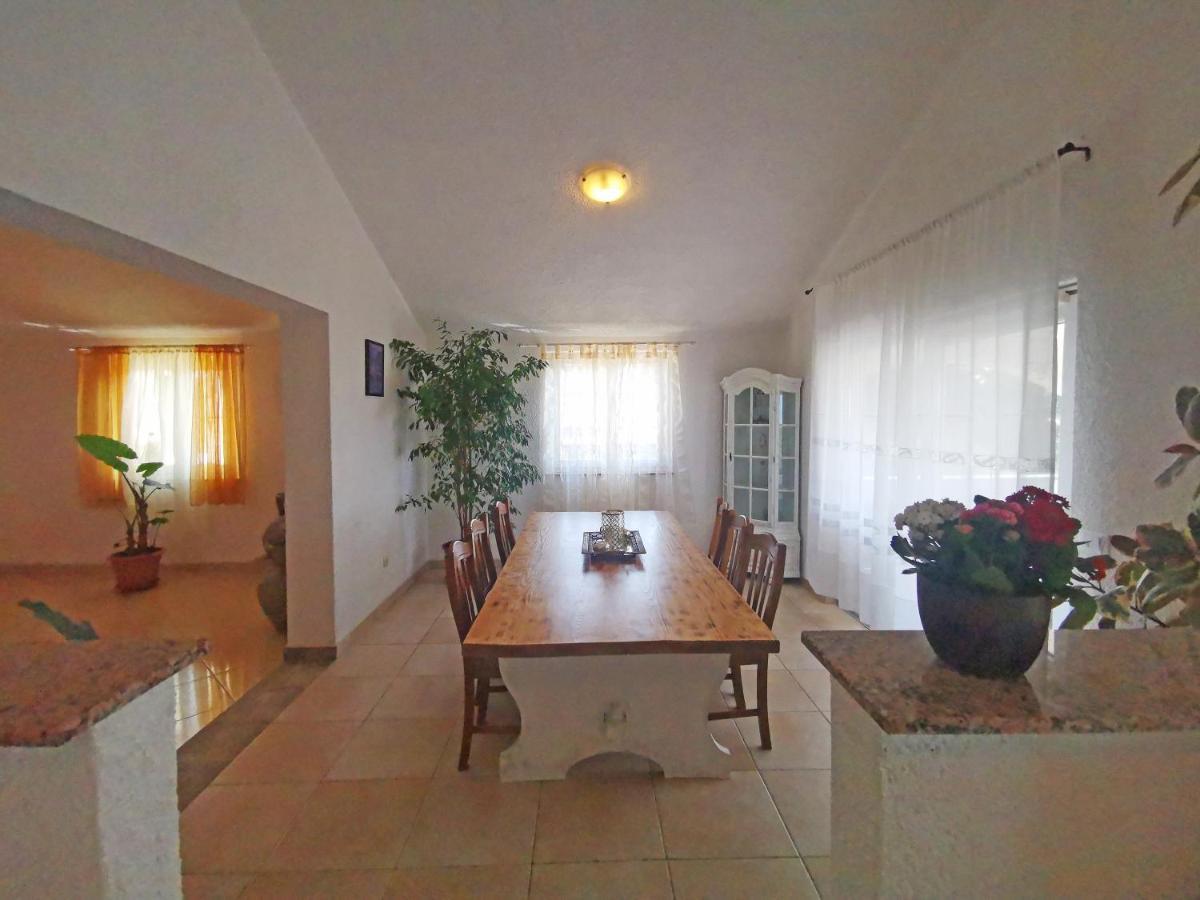Apartman Luna Sveti Lovrec Pazenaticki ภายนอก รูปภาพ