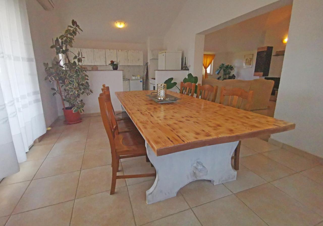 Apartman Luna Sveti Lovrec Pazenaticki ภายนอก รูปภาพ